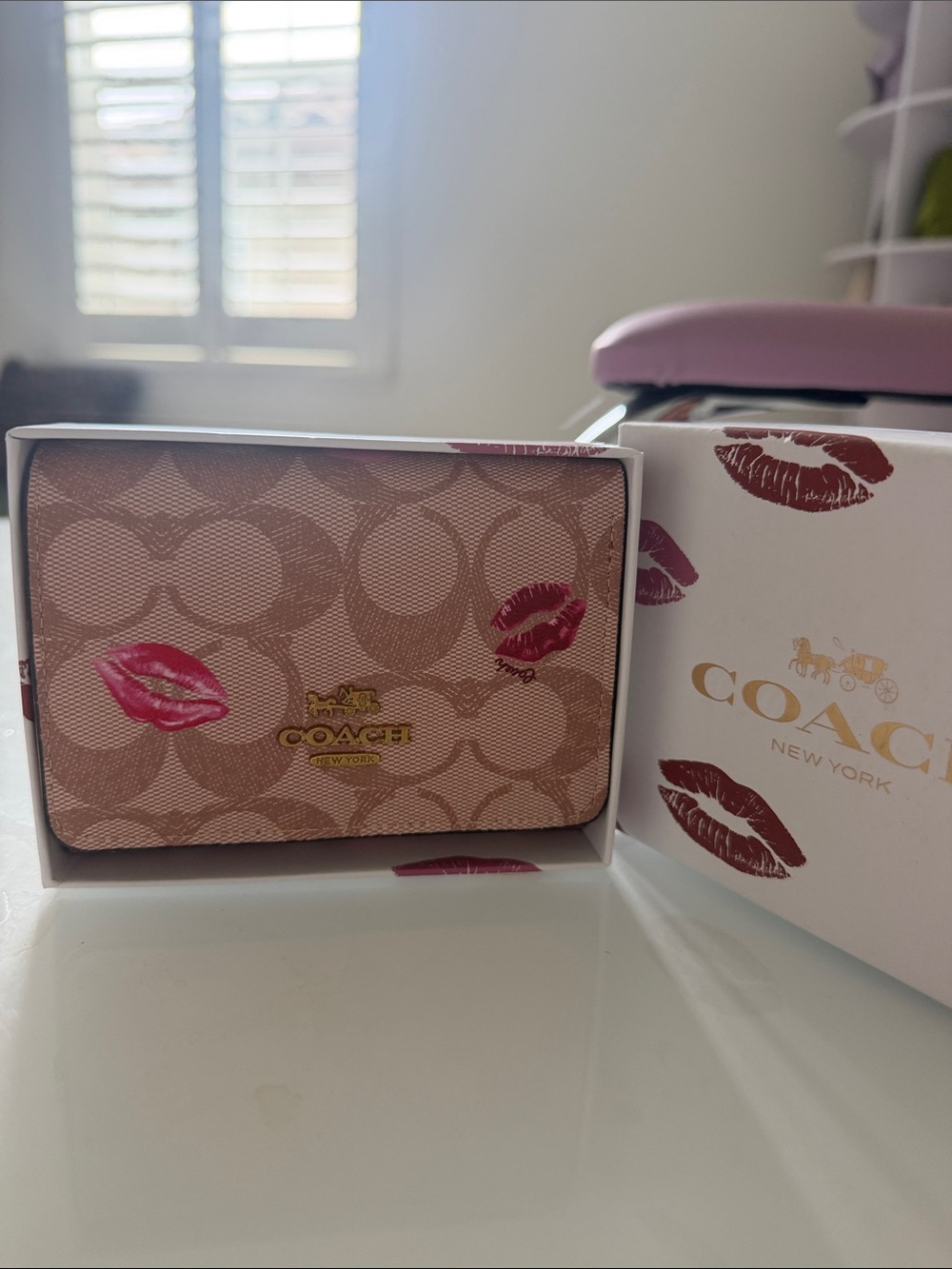 COACH Tan Signature Kiss Print Crossbody with Gold Logo - Picture 9 of 10